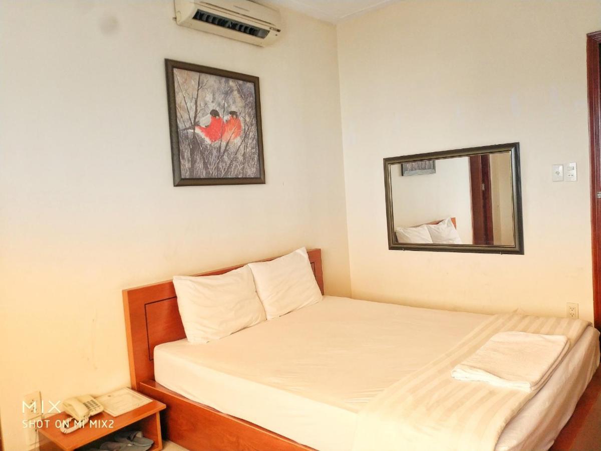 The Six Hotel-Hoang Long Son 3 Ho-Chi-Minh-Stadt Exterior foto